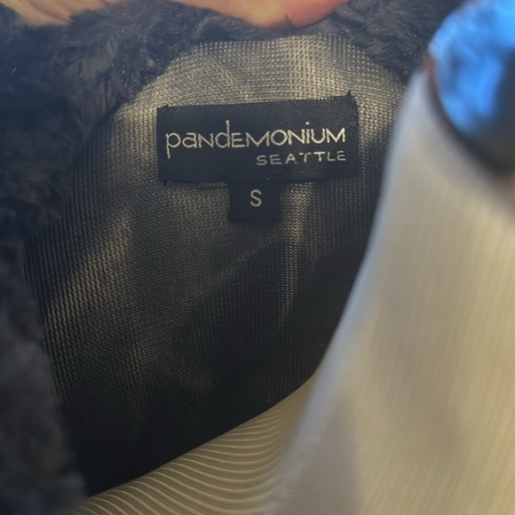 Pandemonium Seattle Faux Fur Pullover/hoody, Size Small, Like new - Picture 8 of 8